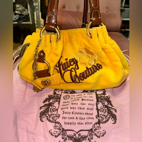 Juicy Couture Handbags - Vintage Juicy Couture Baby Fluffy Purse!